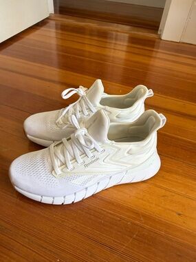 Reebok Nano Gym Sneakers – Women’s Size 9 – White